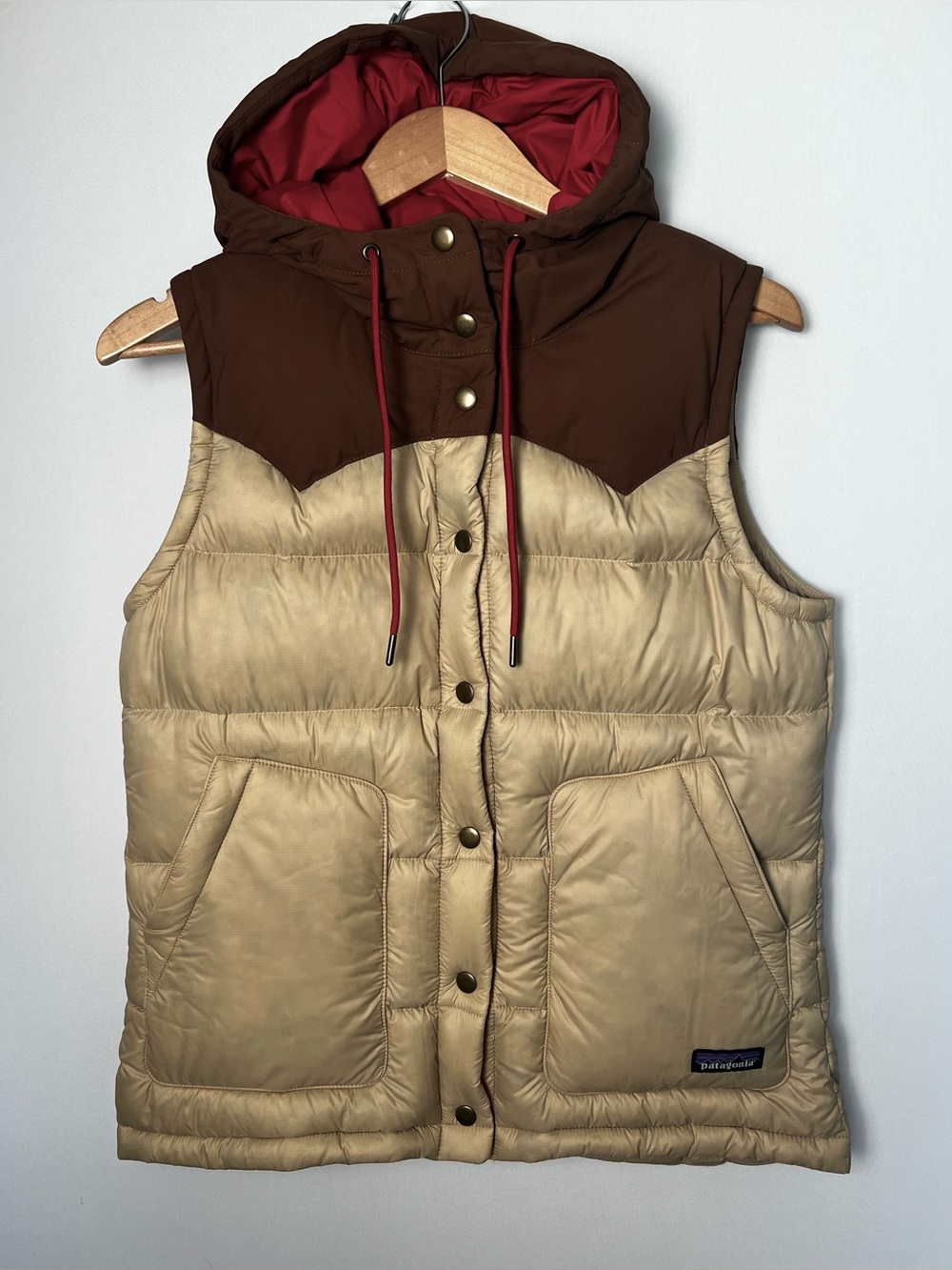 Patagonia Bivy Vest Women's Medium Tan Red Hooded Puffer 600 Fill Down Outdoor